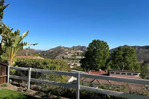 3434 Twin Lake, Westlake Village, CA 91361 - Photo 9