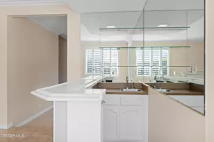 29918 Oakvista Ct, Agoura Hills, CA 91301 - Photo 9