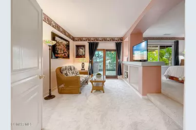 290 Culview Court, Simi Valley, CA 93065 - Photo 33