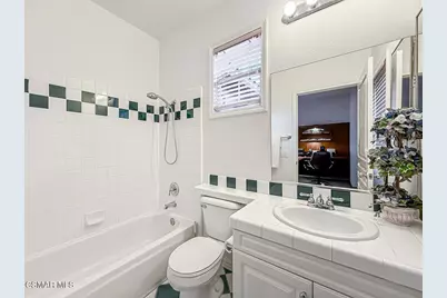 290 Culview Court, Simi Valley, CA 93065 - Photo 33