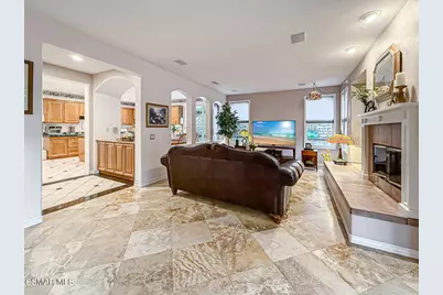 290 Culview Court, Simi Valley, CA 93065 - Photo 23