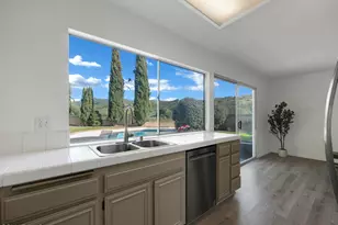 2202 Aspenpark Ct, Thousand Oaks, CA 91362 - Photo 17