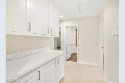 2236 Emmett Avenue, Simi Valley, CA 93063 - Photo 11