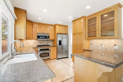 2236 Emmett Avenue, Simi Valley, CA 93063 - Photo 9