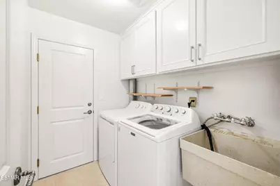 2236 Emmett Avenue, Simi Valley, CA 93063 - Photo 21