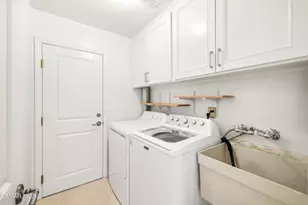 2236 Emmett Ave, Simi Valley, CA 93063 - Photo 21