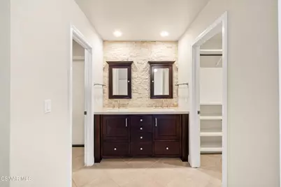 2236 Emmett Avenue, Simi Valley, CA 93063 - Photo 13