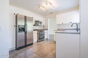 2344 Hampton Ave, Simi Valley, CA 93063 - Photo 9