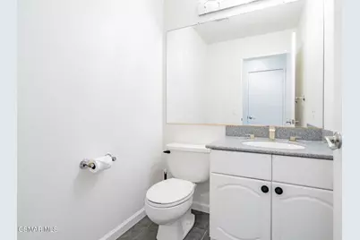 2344 Hampton Avenue, Simi Valley, CA 93063 - Photo 27