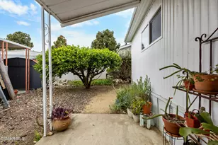 92 Gay Dr, Ventura, CA 93003 - Photo 15