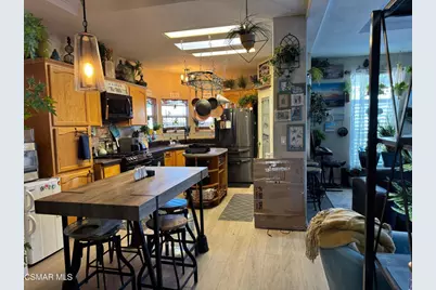 25 Katy Lane, Mission Hills (San Fernando), CA 91345 - Photo 11