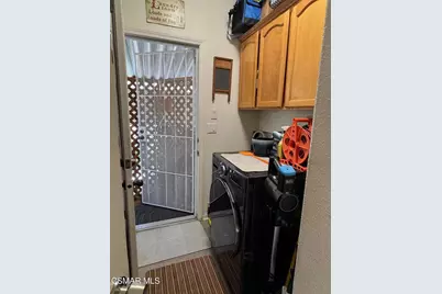 25 Katy Lane, Mission Hills (San Fernando), CA 91345 - Photo 15