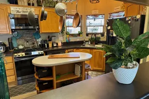 25 Katy Ln, Mission Hills (San Fernando), CA 91345 - Photo 13