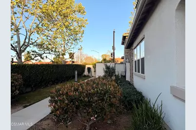 62 Secret Hollow Lane #77, Newbury Park, CA 91320 - Photo 25