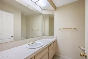 5614 Roundtree Pl, Westlake Village, CA 91362 - Photo 25