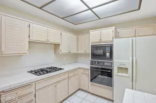 5614 Roundtree Pl, Westlake Village, CA 91362 - Photo 21