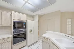 5614 Roundtree Pl, Westlake Village, CA 91362 - Photo 23