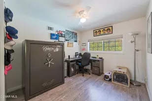 2517 E Phyllis St, Simi Valley, CA 93065 - Photo 11