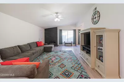 2517 E Phyllis Street, Simi Valley, CA 93065 - Photo 3