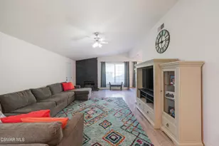 2517 E Phyllis St, Simi Valley, CA 93065 - Photo 3