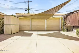 1219 Dunsmuir Ave, Los Angeles, CA 90019 - Photo 51