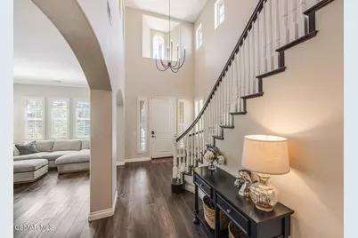 14819 Blue Ridge Court, Moorpark, CA 93021 - Photo 9