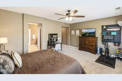 14819 Blue Ridge Court, Moorpark, CA 93021 - Photo 27