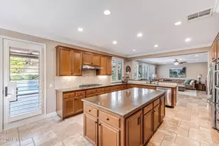 13737 Elkton Ct, Moorpark, CA 93021 - Photo 15