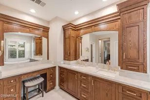 13737 Elkton Ct, Moorpark, CA 93021 - Photo 35