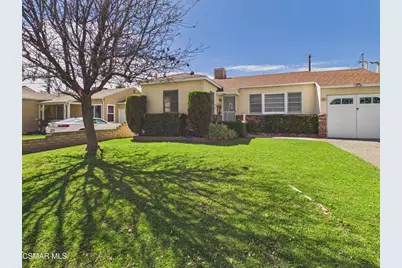 831 N Beachwood Drive, Burbank, CA 91506 - Photo 1