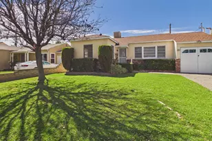 831 N Beachwood Dr, Burbank, CA 91506 - Photo 1