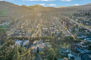 6442 Twin Cir Ln, Simi Valley, CA 93063 - Photo 43