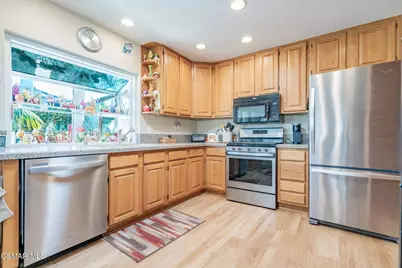 6191 E Vera Street, Simi Valley, CA 93063 - Photo 11