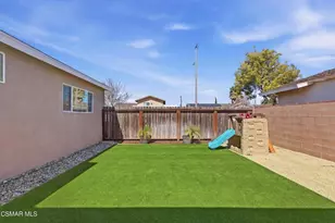 1104 Cavalier Ave, Simi Valley, CA 93065 - Photo 17