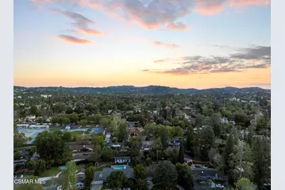 23310 Aetna Street, Woodland Hills, CA 91367 - Photo 45