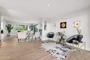 23310 Aetna St, Woodland Hills, CA 91367 - Photo 13