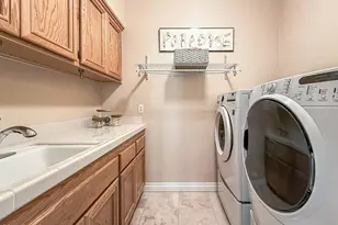 2225 Kirsten Lee Dr, Westlake Village, CA 91361 - Photo 21