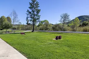 15750 Arroyo Dr, Moorpark, CA 93021 - Photo 35