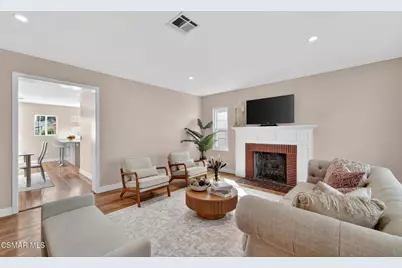 3722 Degnan Boulevard, Los Angeles, CA 90018 - Photo 5