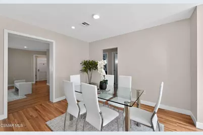 3722 Degnan Boulevard, Los Angeles, CA 90018 - Photo 9