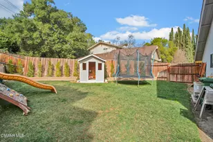 60 Marvin Ct, Simi Valley, CA 93065 - Photo 23