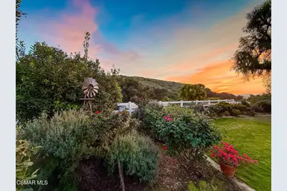 2080 Casual Court, Simi Valley, CA 93065 - Photo 11