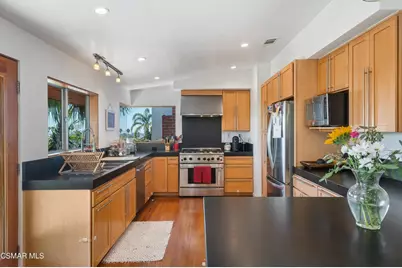 2285 El Jardin Avenue, Ventura, CA 93001 - Photo 9