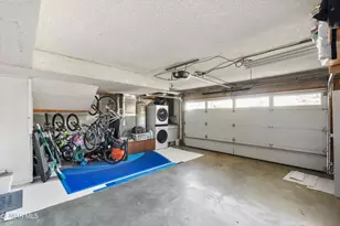 23503 Via Decano, Valencia, CA 91355 - Photo 33