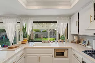 23503 Via Decano, Valencia, CA 91355 - Photo 9