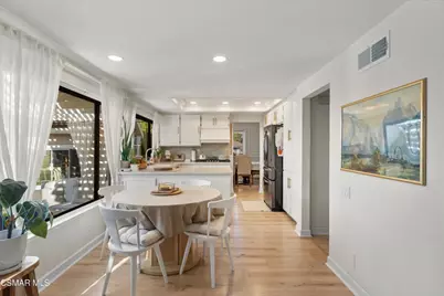 23503 Via Decano, Valencia, CA 91355 - Photo 15