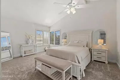 23503 Via Decano, Valencia, CA 91355 - Photo 17