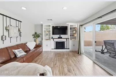 2034 Guerne Avenue, Simi Valley, CA 93063 - Photo 9