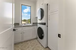 2036 Shadow Creek Dr, Agoura Hills, CA 91301 - Photo 37