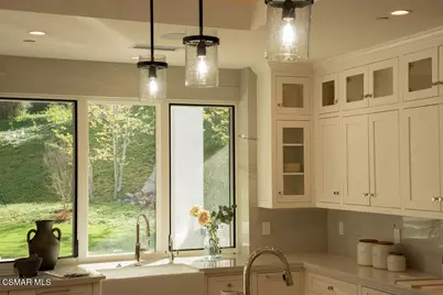 2036 Shadow Creek Drive, Agoura Hills, CA 91301 - Photo 23